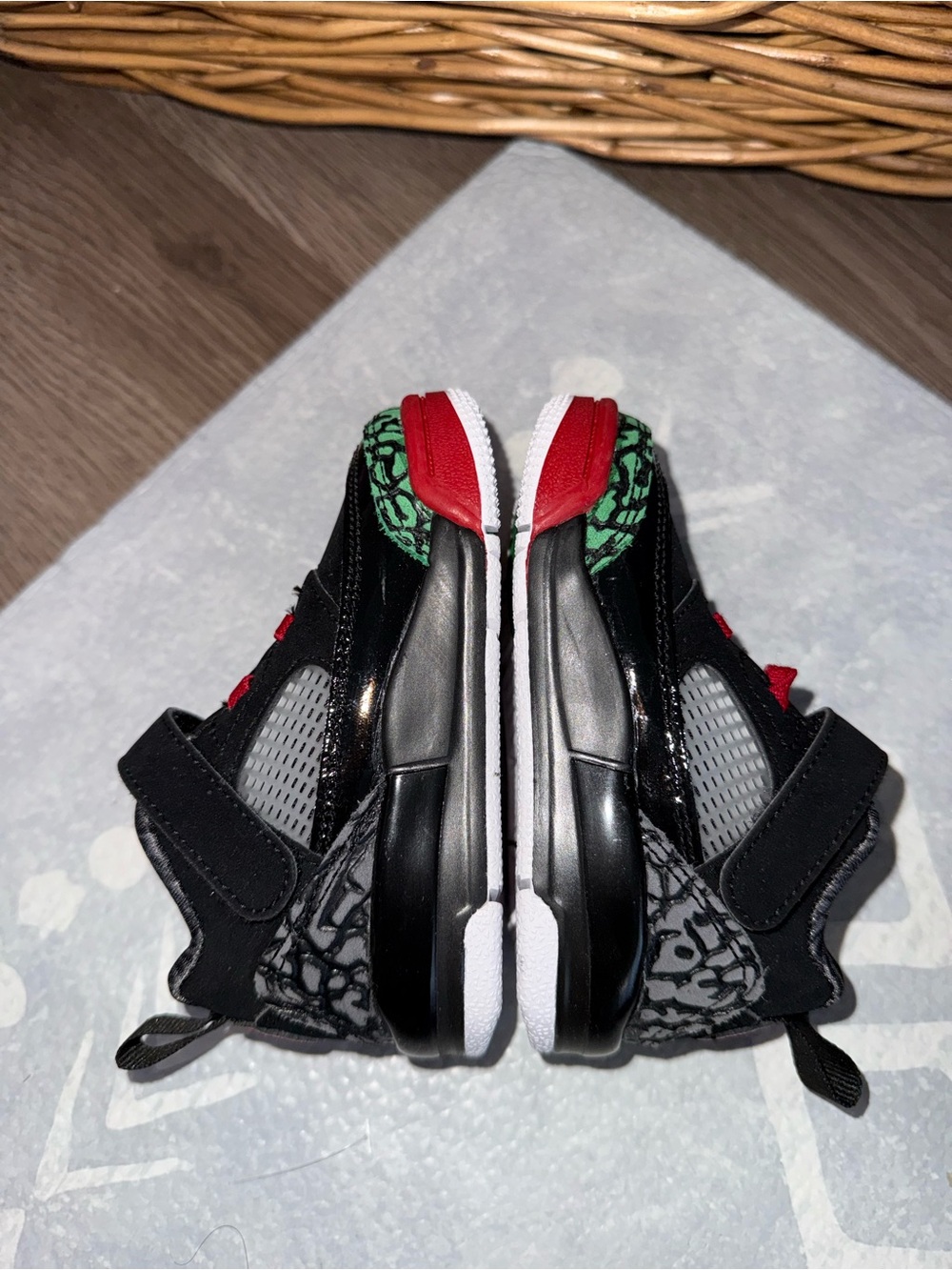 Kids Jordan Spizike Low Sneakers with Red and Green Accent